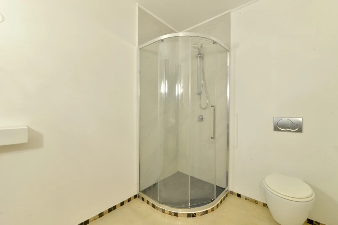 Moradia T2 para Arrendamento em Santa Maria e São Miguel, São Martinho, São Pedro Penaferrim Foto 33