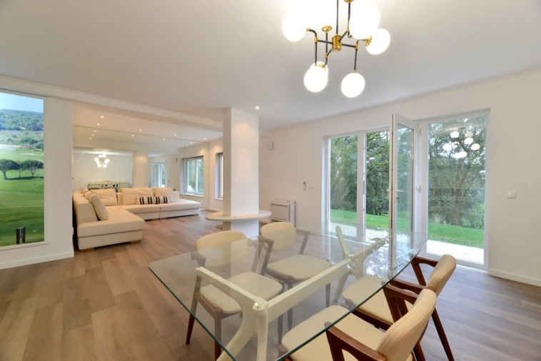 Moradia T2 para Arrendamento em Santa Maria e São Miguel, São Martinho, São Pedro Penaferrim Foto 5