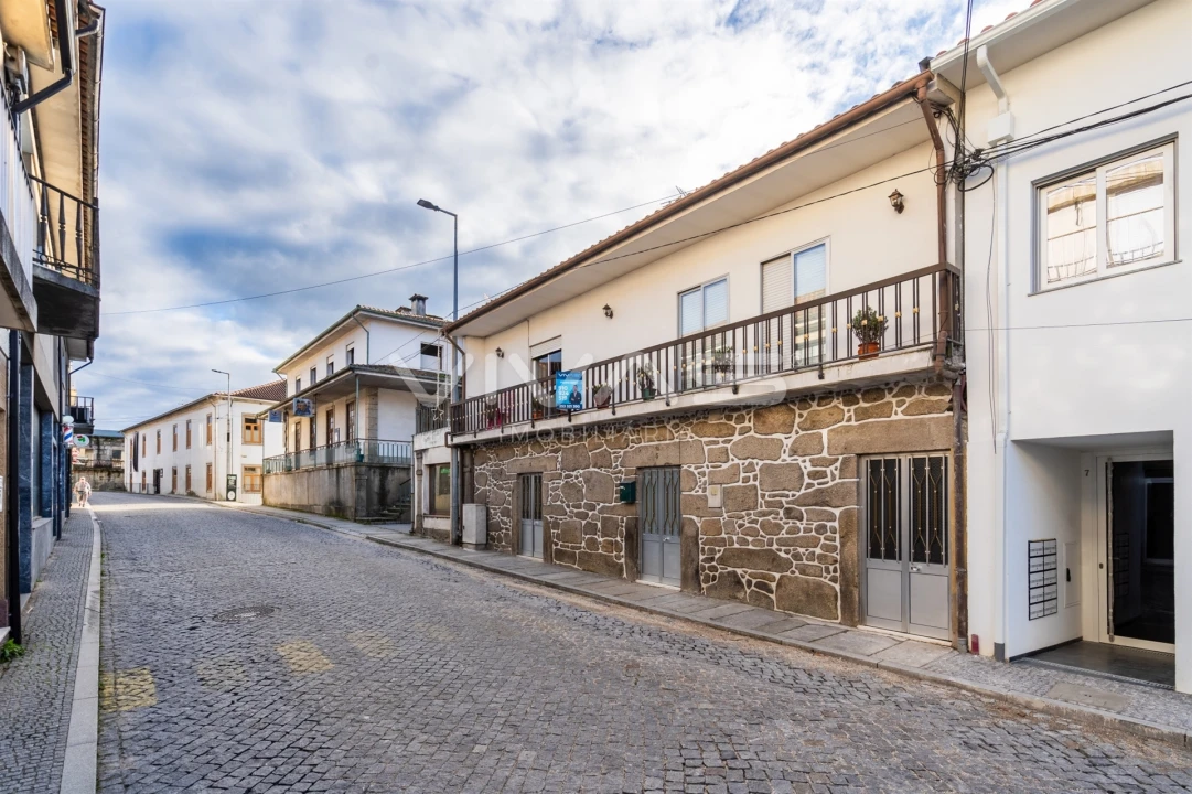 Moradia T4 para Venda em Amares e Figueiredo Foto 1