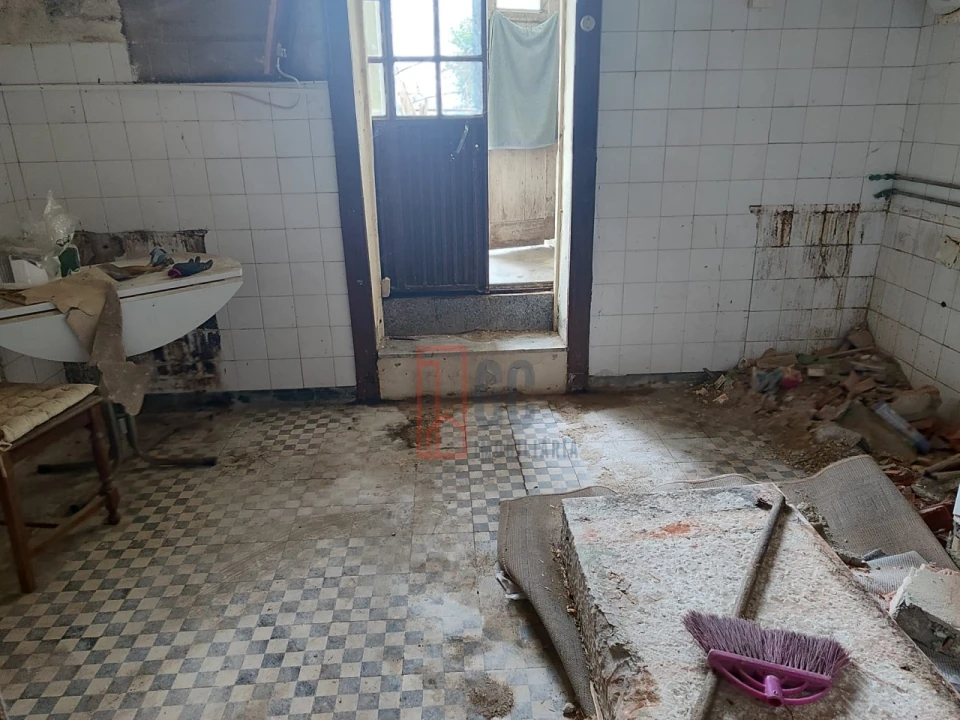 Prédio para Venda em Pedroso e Seixezelo Foto 4