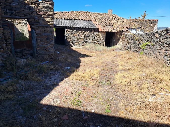 Moradia T0 para Venda em Sendim e Atenor Foto 12