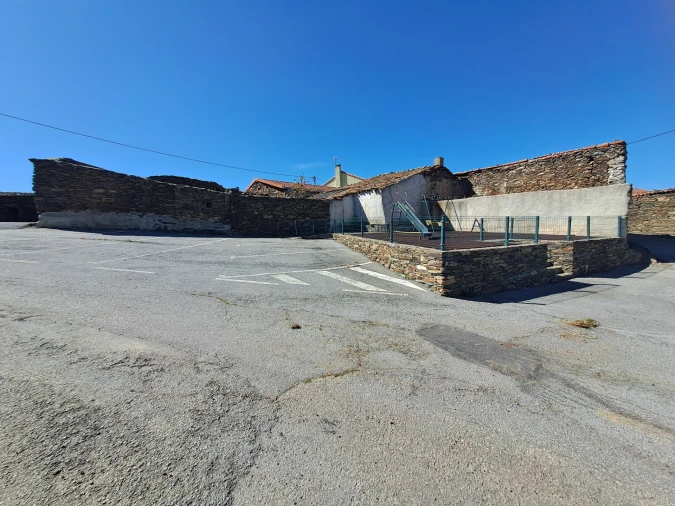 Moradia T0 para Venda em Sendim e Atenor Foto 5