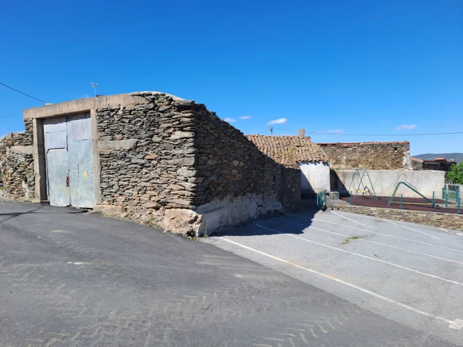 Moradia T0 para Venda em Sendim e Atenor Foto 8