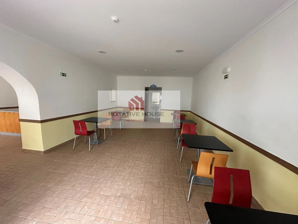 Negócio para Arrendamento em Santa Eulalia Foto 5