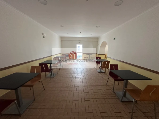 Negócio para Arrendamento em Santa Eulalia Foto 2