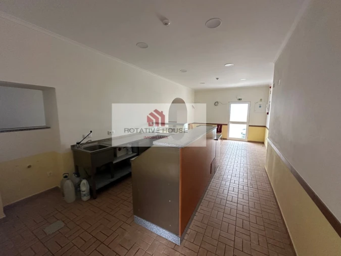Negócio para Arrendamento em Santa Eulalia Foto 4