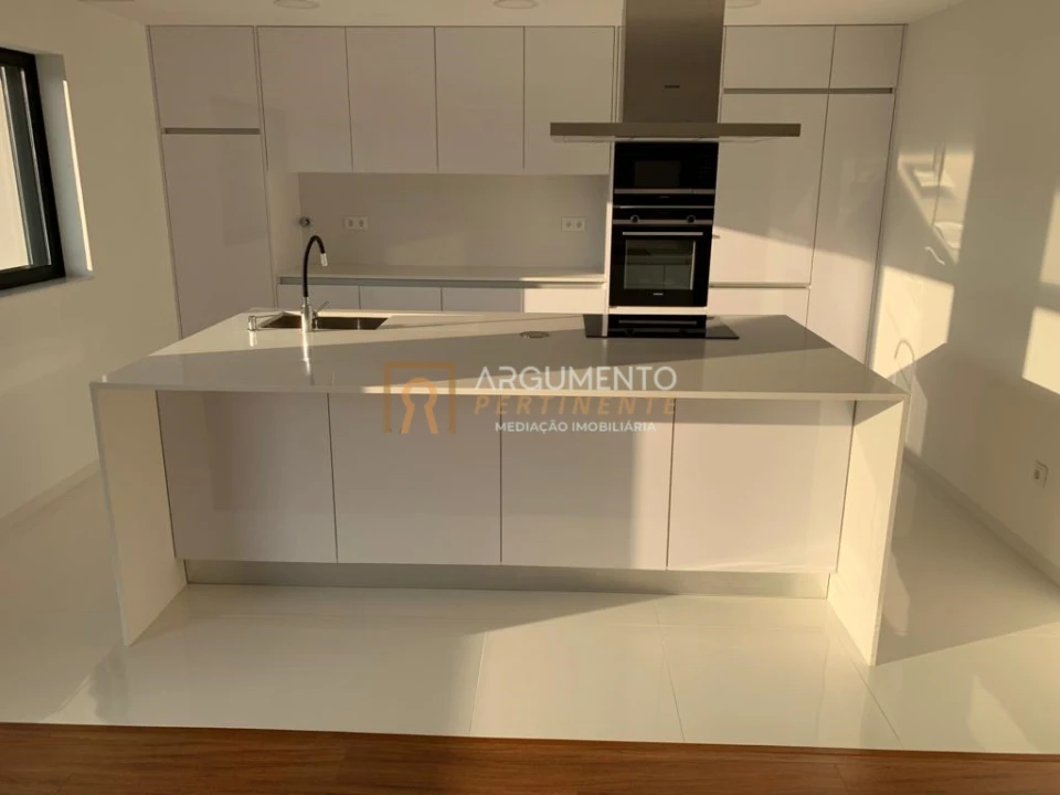 Moradia T3 para Venda em Cidade da Maia Foto 4