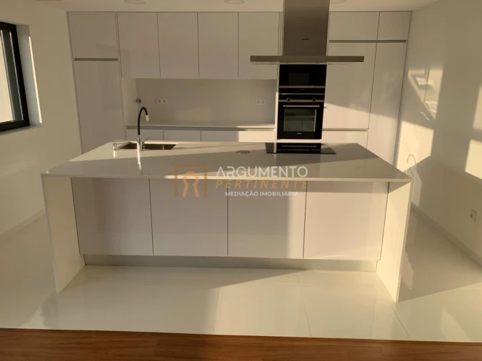 Moradia T3 para Venda em Cidade da Maia Foto 4