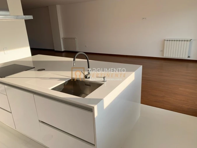 Moradia T3 para Venda em Cidade da Maia Foto 7