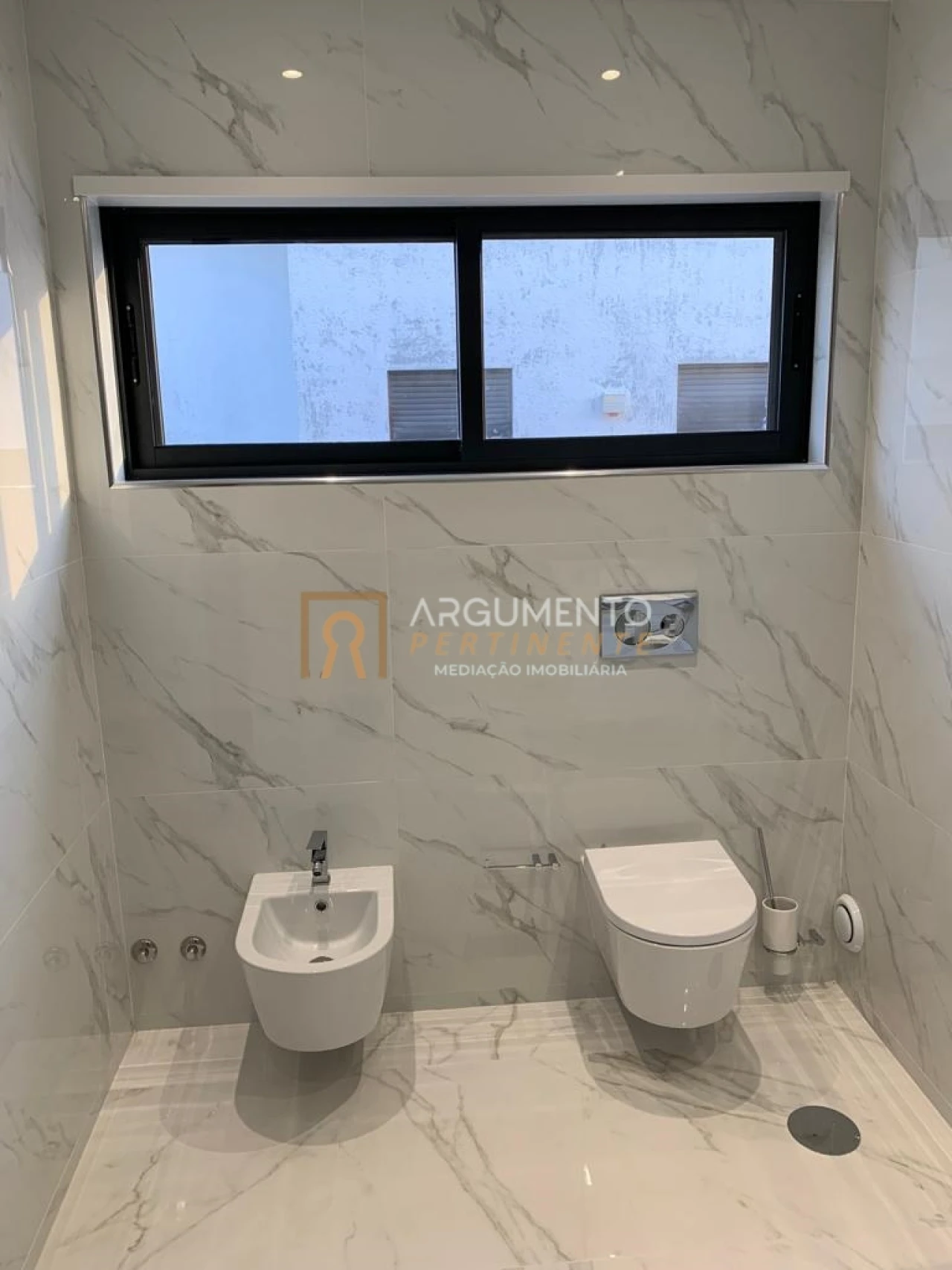 Moradia T3 para Venda em Cidade da Maia Foto 16