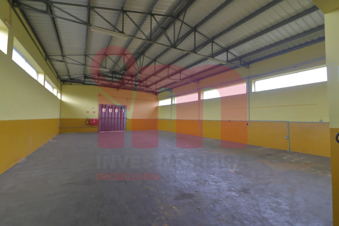Armazém para Arrendamento em Lordelo Foto 10