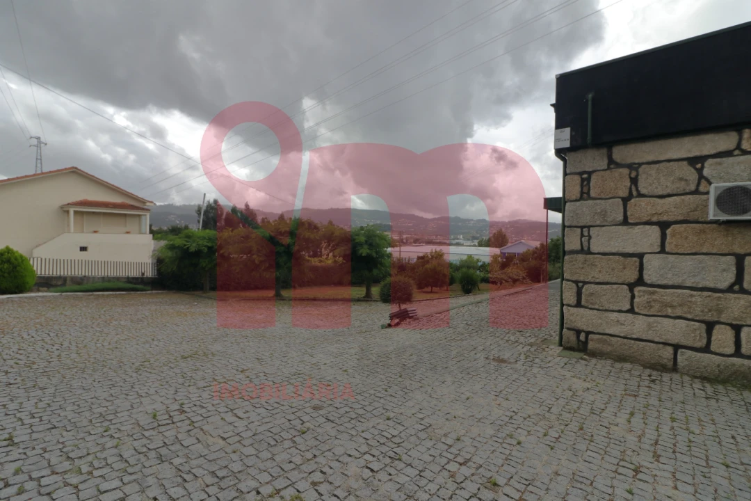 Armazém para Arrendamento em Lordelo Foto 13