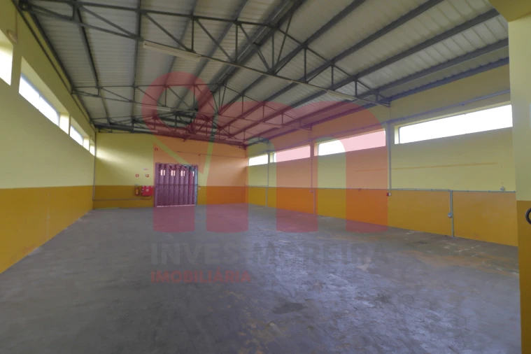 Armazém para Arrendamento em Lordelo Foto 10