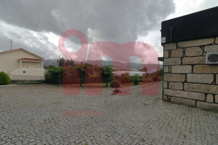 Armazém para Arrendamento em Lordelo Foto 13