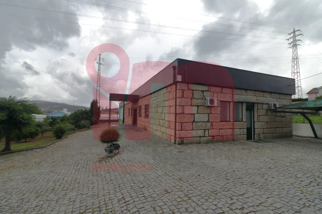 Armazém para Arrendamento em Lordelo Foto 2