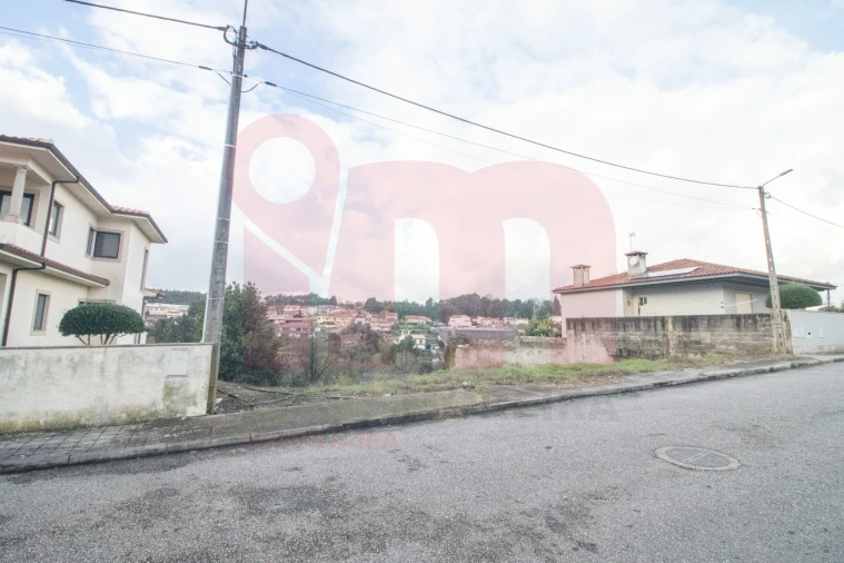 Terreno para Venda em Vila das Aves Foto 3