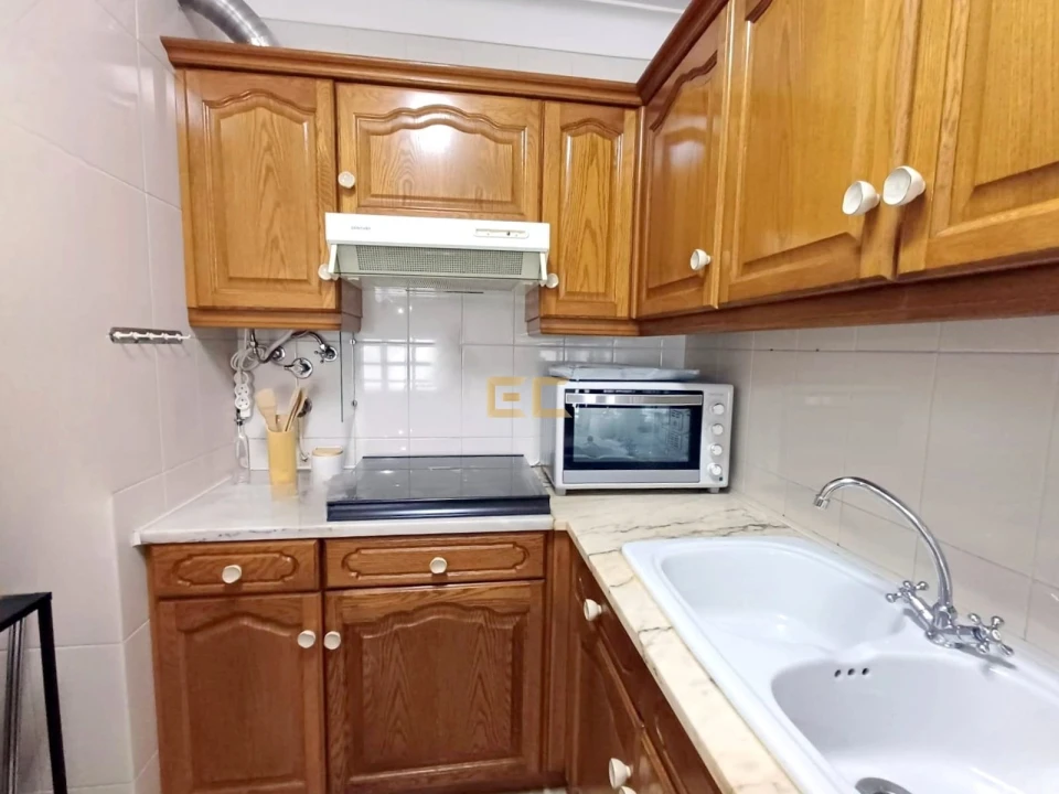 Apartamento T1 para Arrendamento em Buarcos Foto 4