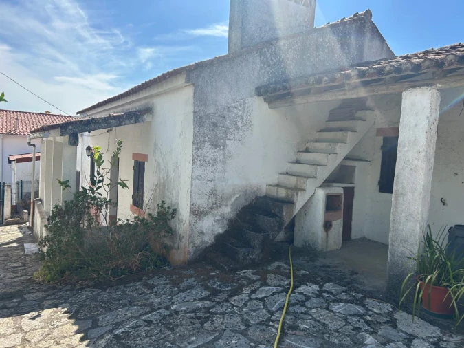 Moradia T3 para Venda em Valhascos Foto 6