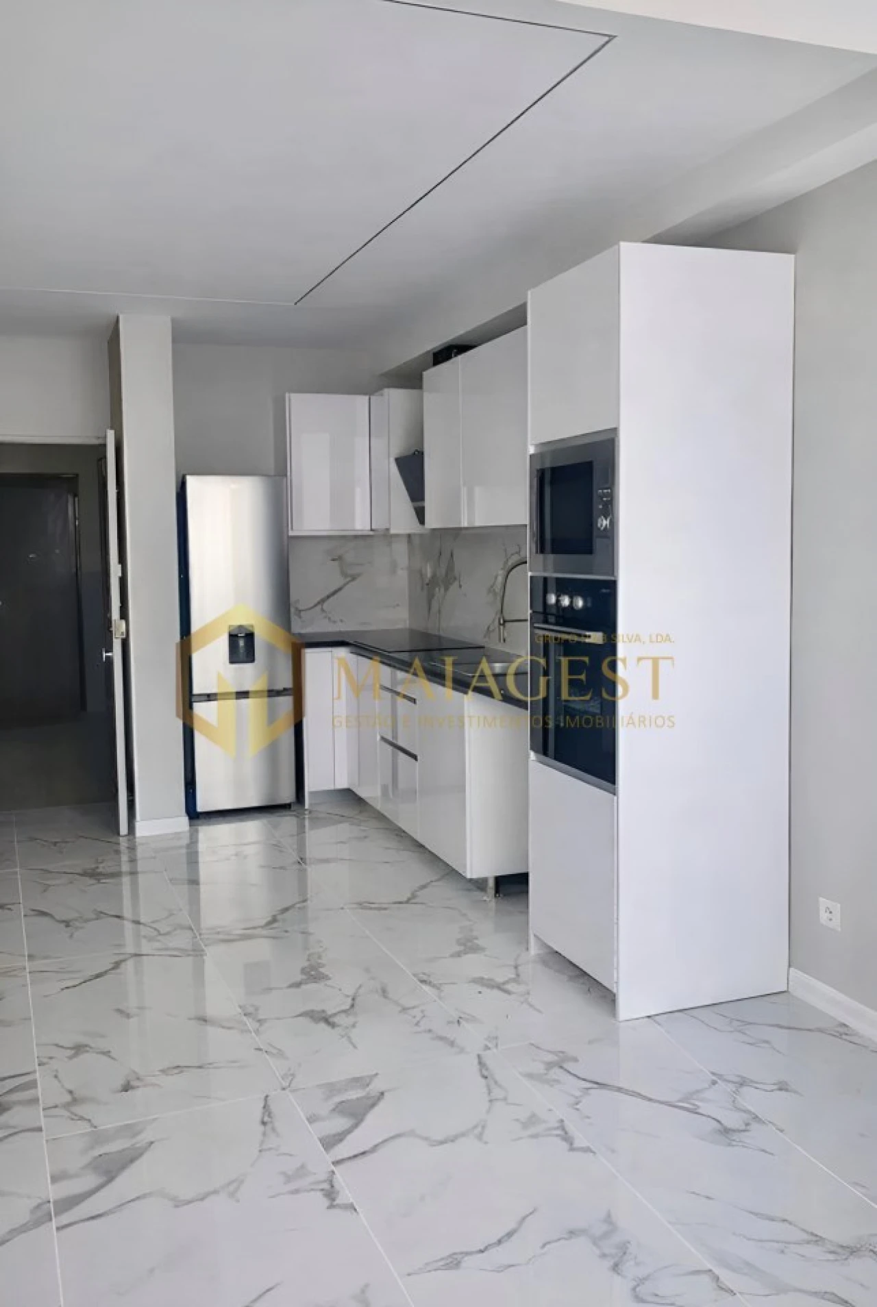 Apartamento T2 para Venda em Campanhã Foto 3