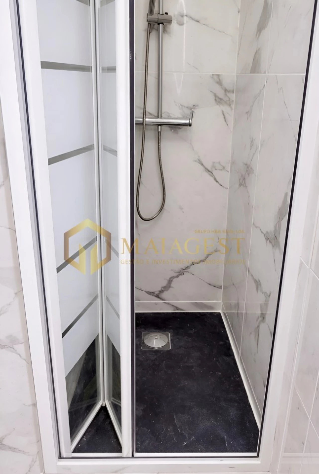 Apartamento T2 para Venda em Campanhã Foto 21