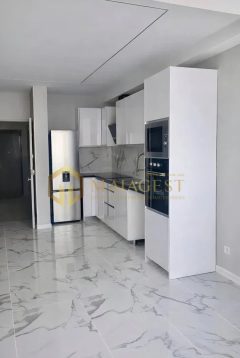 Apartamento T2 para Venda em Campanhã