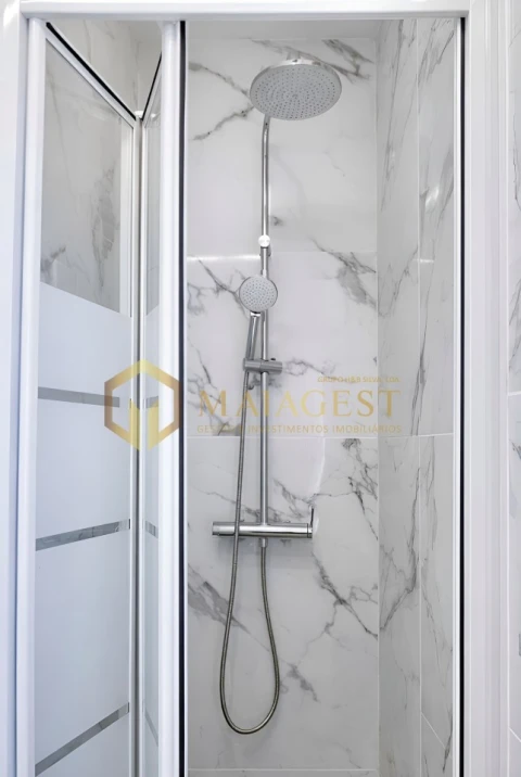 Apartamento T2 para Venda em Campanhã