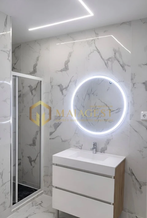 Apartamento T2 para Venda em Campanhã
