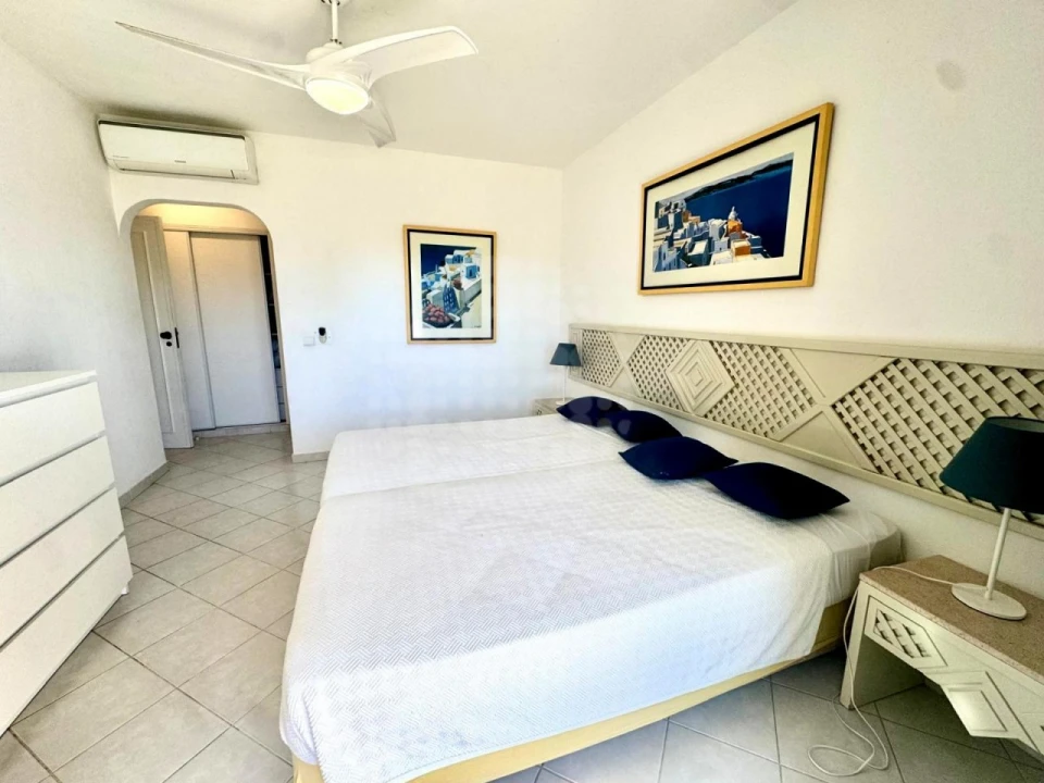 Apartamento T2 para Venda em Albufeira e Olhos de Água Foto 13
