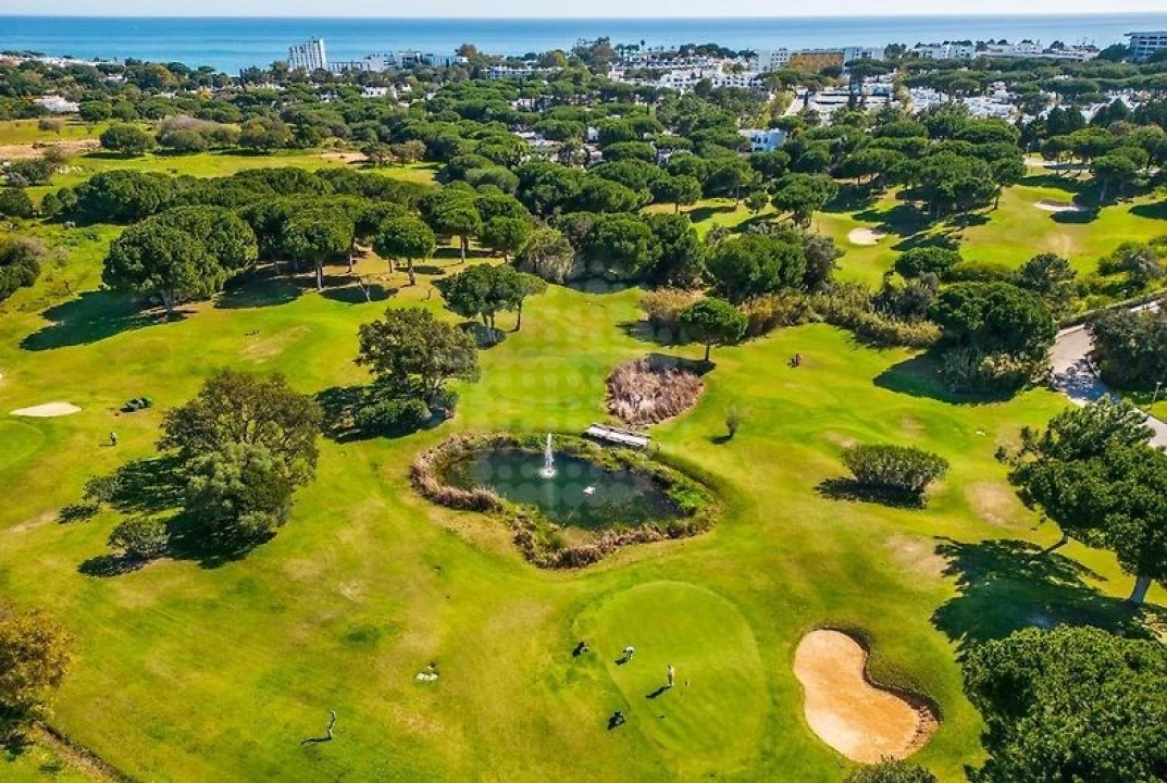 Apartamento T2 para Venda em Albufeira e Olhos de Água Foto 32