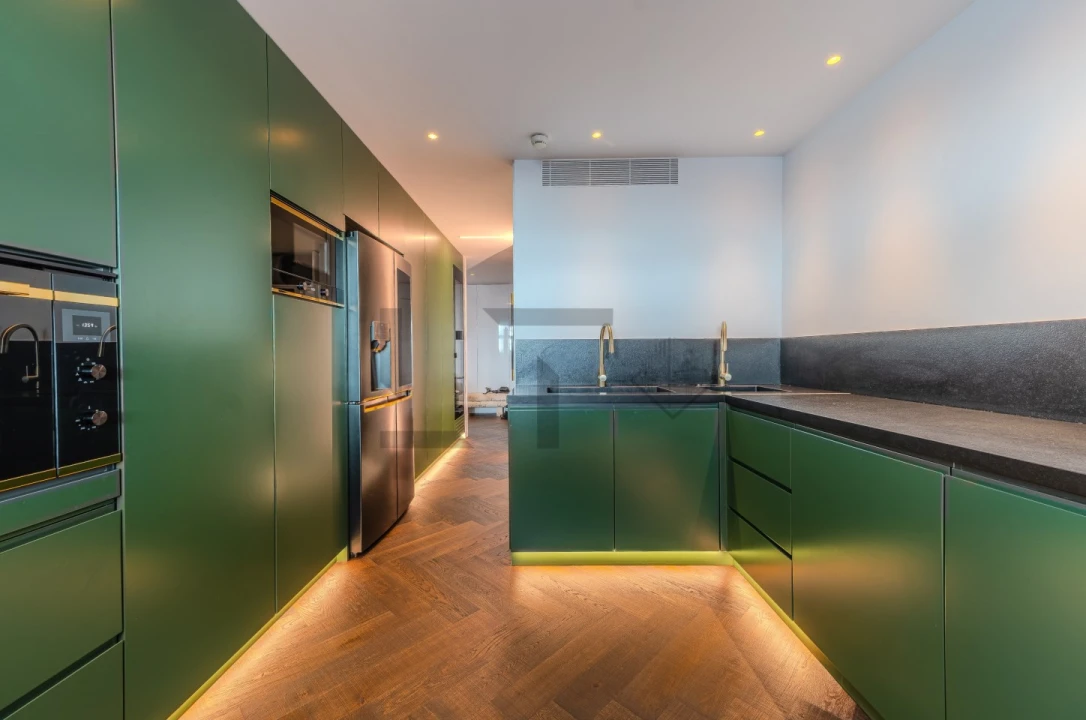 Apartamento T4 para Venda em Parque das Nações Foto 10