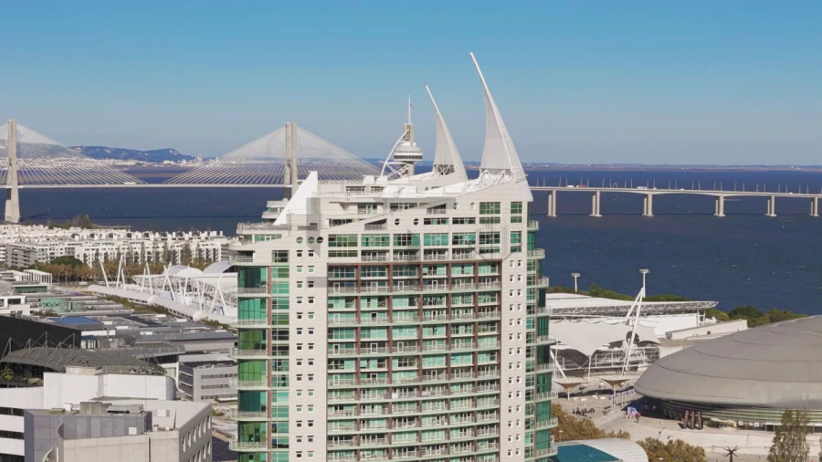 Apartamento T4 para Venda em Parque das Nações Foto 4