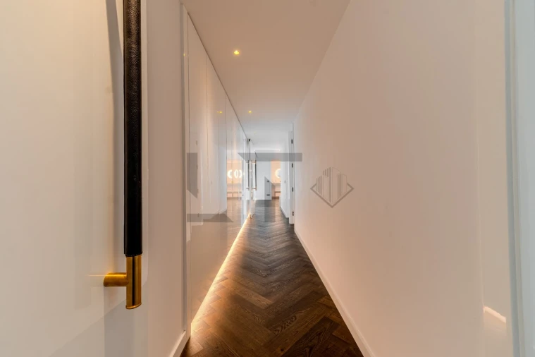 Apartamento T4 para Venda em Parque das Nações Foto 16