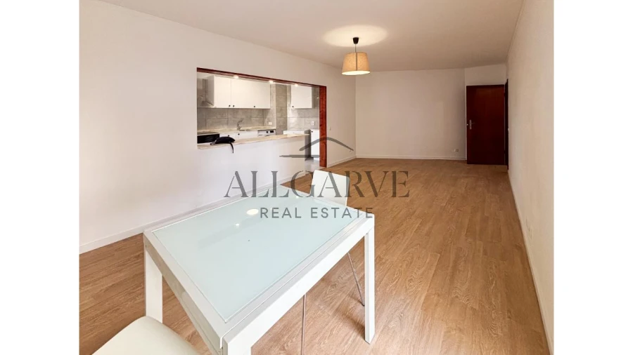 Apartamento T2 para Arrendamento em Portimão Foto 5