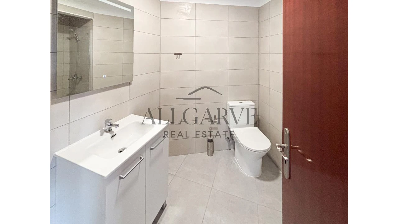 Apartamento T2 para Arrendamento em Portimão Foto 12