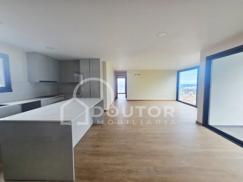 Apartamento T2 para Venda em Funchal (Santa Maria Maior) Foto 18