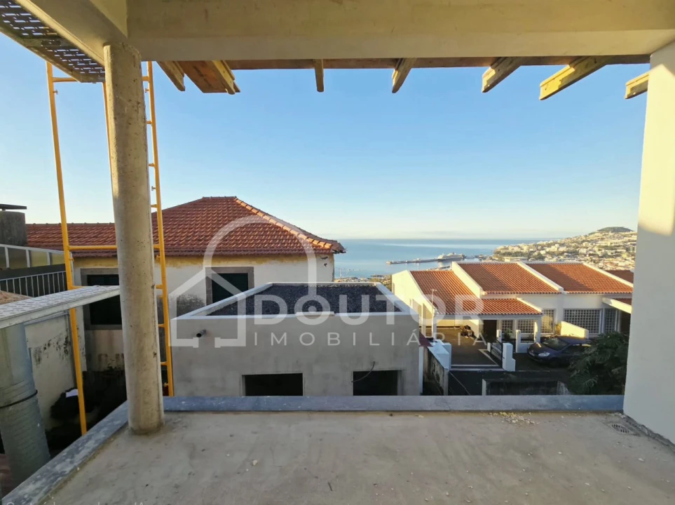 Apartamento T2 para Venda em Funchal (Santa Maria Maior) Foto 8