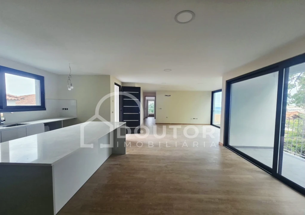 Apartamento T2 para Venda em Funchal (Santa Maria Maior) Foto 13