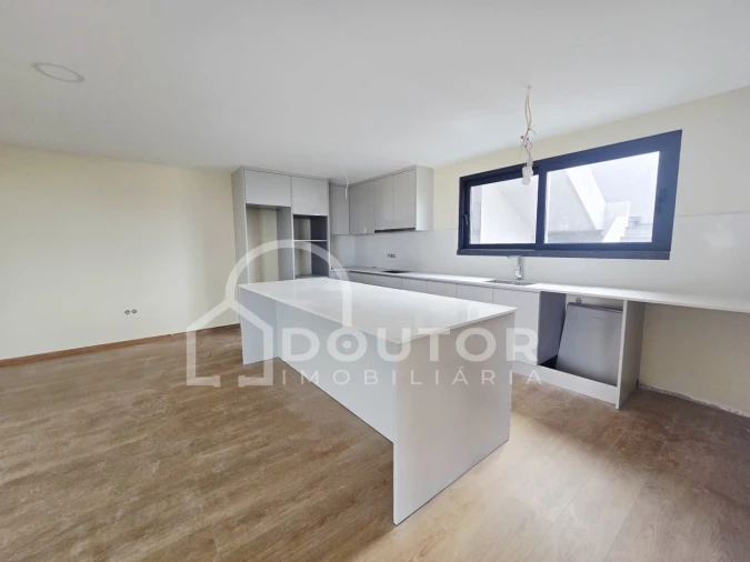 Apartamento T2 para Venda em Funchal (Santa Maria Maior) Foto 16