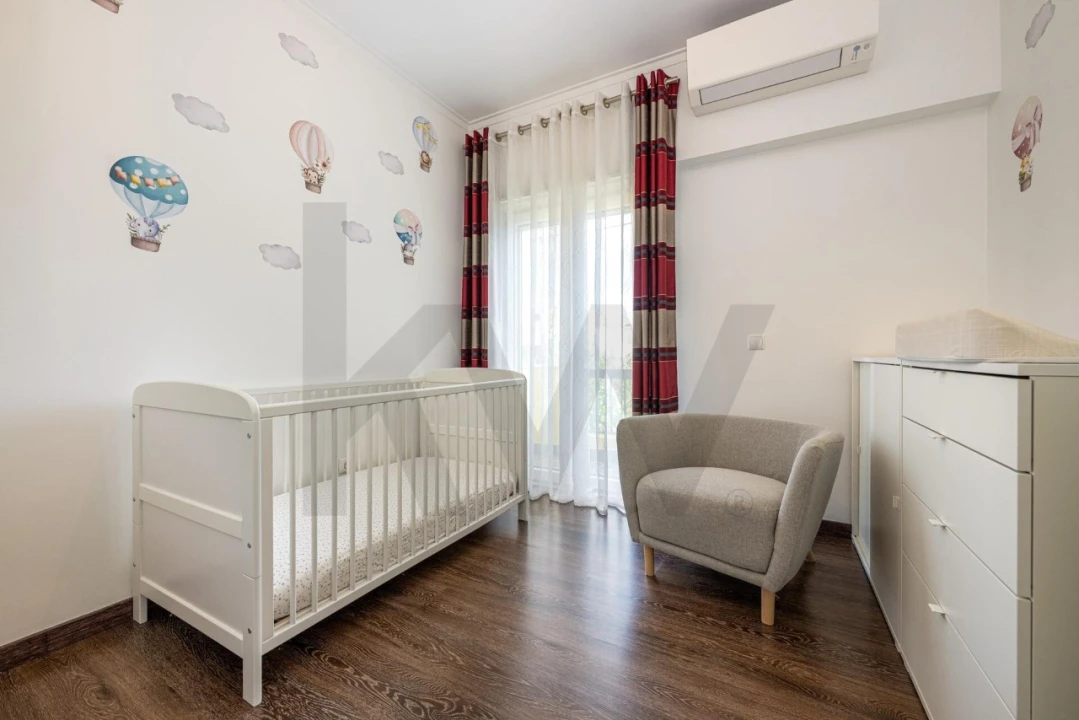 Moradia T3 para Venda em Carnaxide e Queijas Foto 27