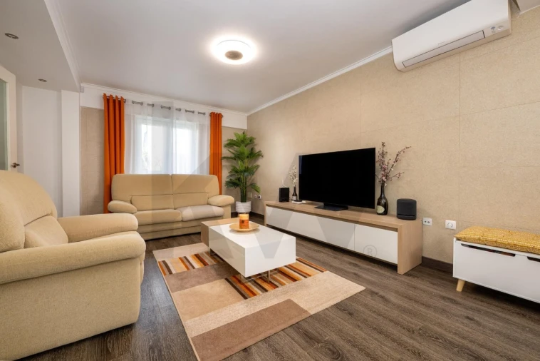 Moradia T3 para Venda em Carnaxide e Queijas Foto 19