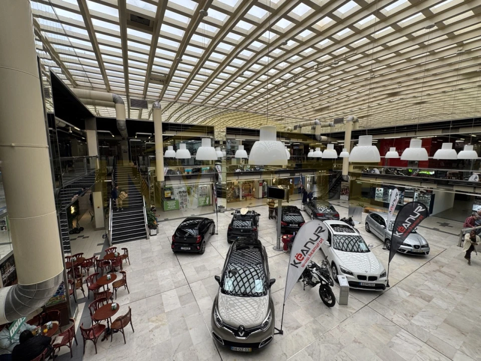 Loja para Venda em Oeiras e São Julião da Barra, Paço de Arcos e Caxias Foto 7