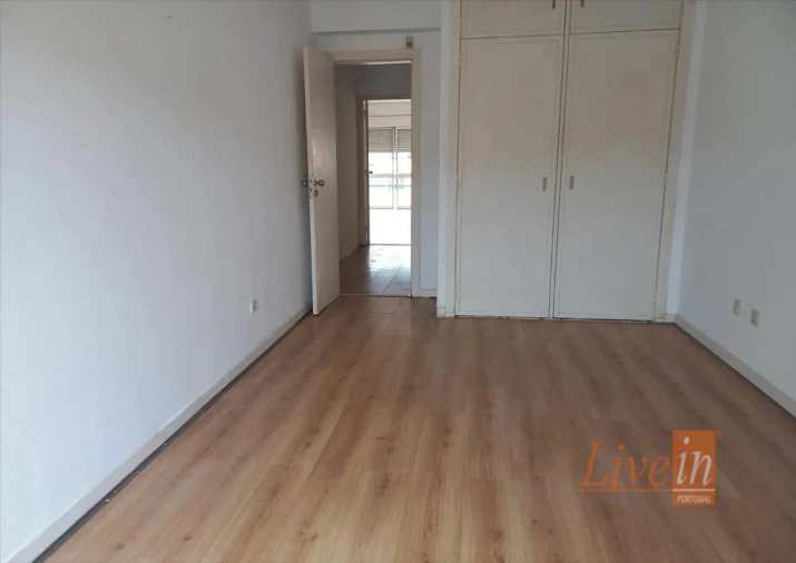 Apartamento T2 para Venda em Malveira e São Miguel de Alcainça Foto 10