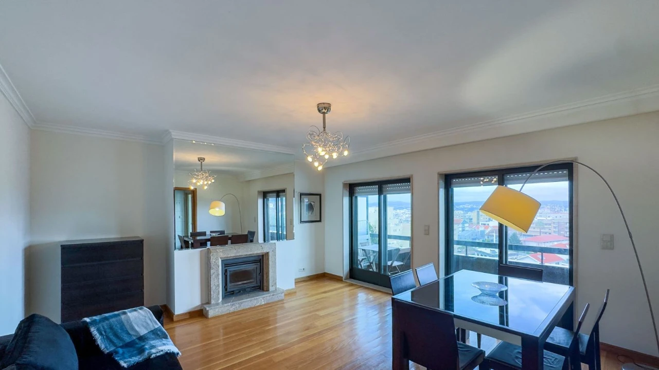 Apartamento T2 para Arrendamento em Arcozelo Foto 1