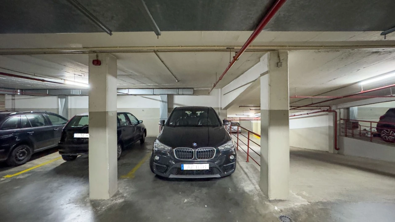 Apartamento T2 para Arrendamento em Arcozelo Foto 20