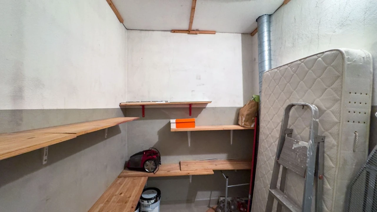 Apartamento T2 para Arrendamento em Arcozelo Foto 21