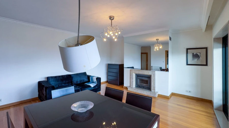 Apartamento T2 para Arrendamento em Arcozelo Foto 3