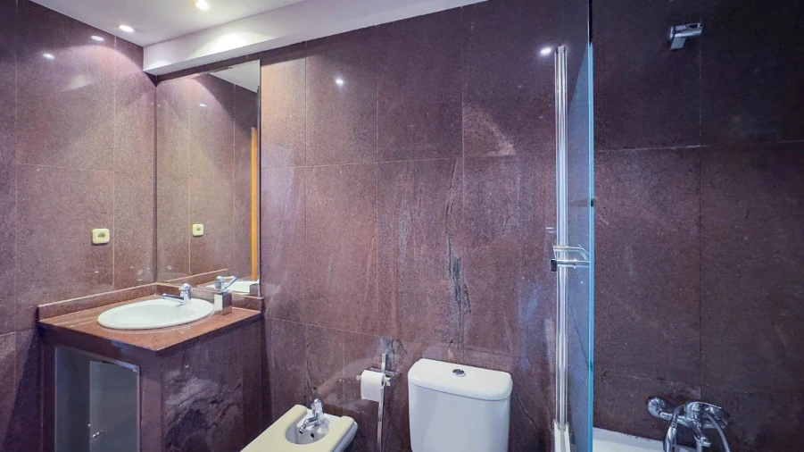 Apartamento T2 para Arrendamento em Arcozelo Foto 12