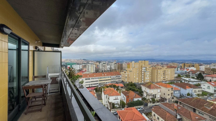 Apartamento T2 para Arrendamento em Arcozelo Foto 18