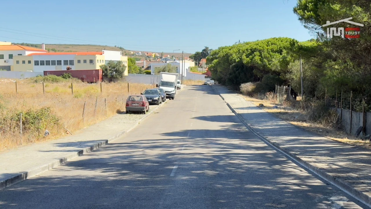Terreno para Venda em Alcabideche Foto 8