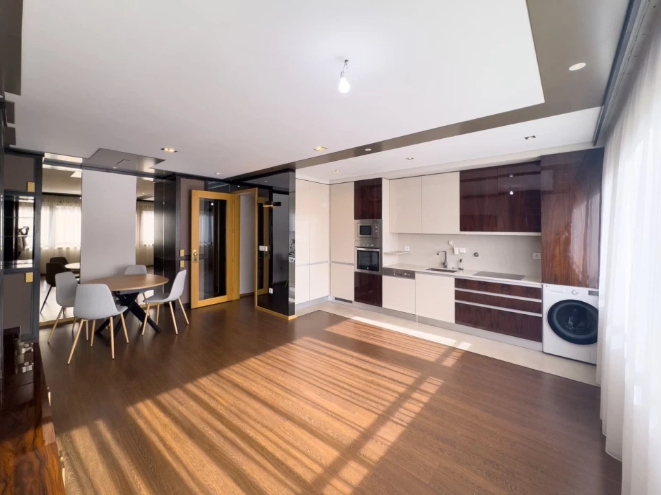 Apartamento T1 para Arrendamento em Arcozelo Foto 1